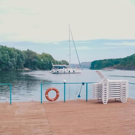 Hotel Yacht Club Mayak Dnistrivka Εξωτερικό φωτογραφία