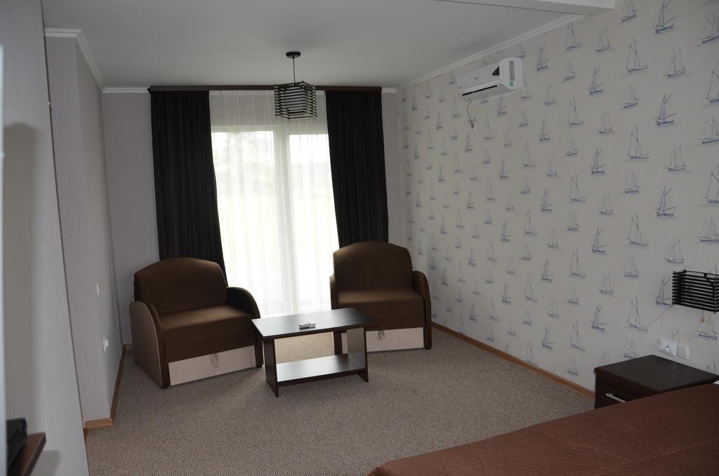 Hotel Yacht Club Mayak Dnistrivka Δωμάτιο φωτογραφία